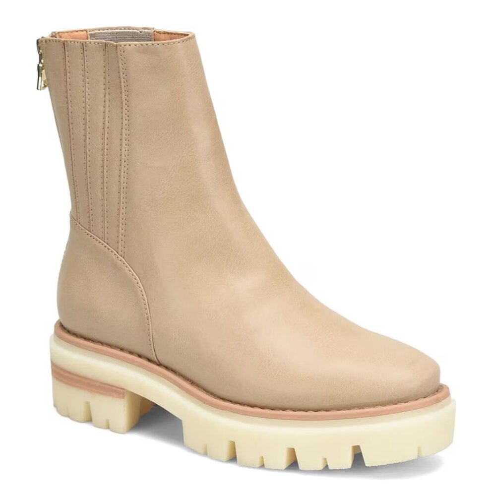NWOB Korks Vivi Lug Boot in Taupe Back Zipper Vegan Leather - Women's Size 8